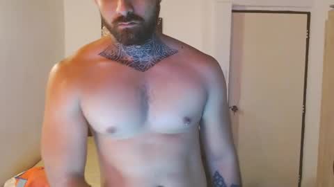 Snapshot of aronmiller404 chatting on December 14, 6:09 pm aronmiller online show from December 14, 6:09 pm