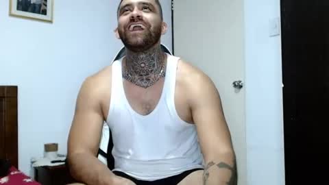 Snapshot of aronmiller404 chatting on September 23, 9:36 pm aronmiller online show from September 23, 9:36 pm