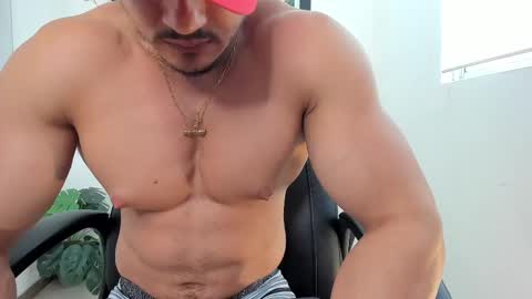   online show from March 6, 9:42 pm