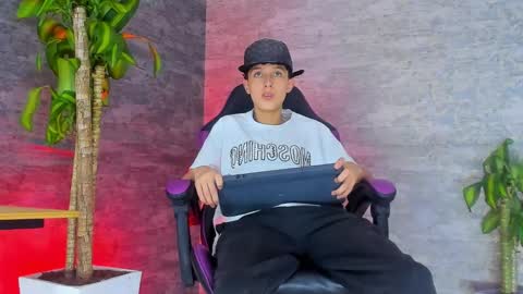 arthurcox_ online show from September 20, 5:46 pm