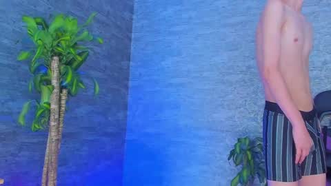 arthurcox_ online show from September 24, 6:50 pm