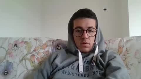 Snapshot of arturpaulval chatting on January 18, 10:39 am arturpaulval online show from January 18, 10:39 am