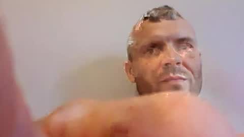 Snapshot of arturporshe69 chatting on October 3, 4:01 pm arturporshe69 online show from October 3, 4:01 pm