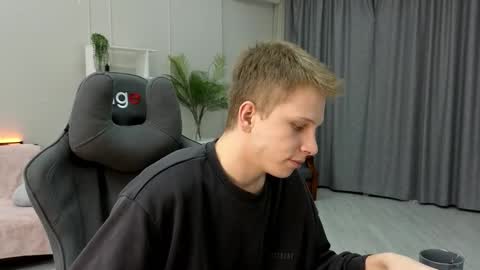 Archie online show from October 29, 12:41 pm