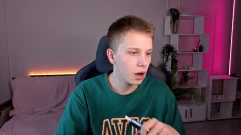 Archie online show from October 10, 9:18 pm