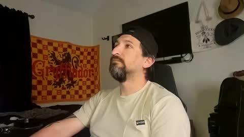 DevilPup75 online show from December 17, 1:24 am