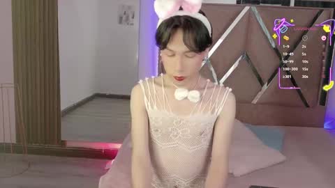 Ash Femboy online show from October 15, 8:38 pm