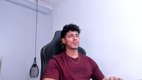 Snapshot of ashton_coleman_ chatting on February 11, 7:54 am my name real is camilo online show from February 11, 7:54 am