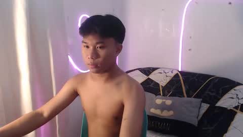 Snapshot of asian_prince_of_cock chatting on September 13, 6:47 am Prince online show from September 13, 6:47 am