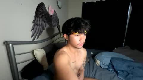asian_twunk18 online show from March 26, 6:28 am