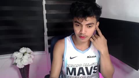 Snapshot of asianboyhunt chatting on February 13, 1:59 pm Fev online show from February 13, 1:59 pm