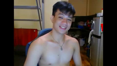 asiandreamboyx online show from October 15, 12:24 pm