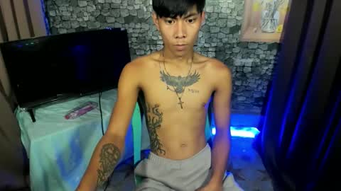 Snapshot of asianplayboyx chatting on September 29, 1:30 pm mark online show from September 29, 1:30 pm