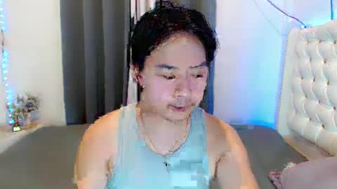 Snapshot of asianroy_x chatting on January 2, 2:35 pm Roy online show from January 2, 2:35 pm