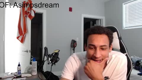 asimpsdream online show from May 10, 2:51 pm