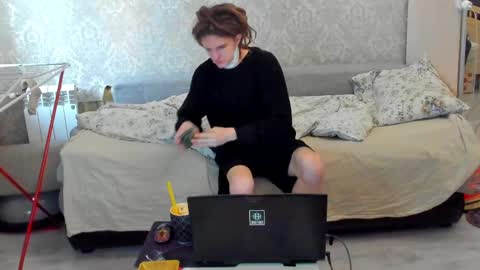 Snapshot of asphalt_surfer chatting on March 10, 9:45 am asphalt surfer online show from March 10, 9:45 am