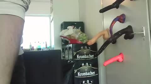 sissyslut online show from March 9, 8:29 am