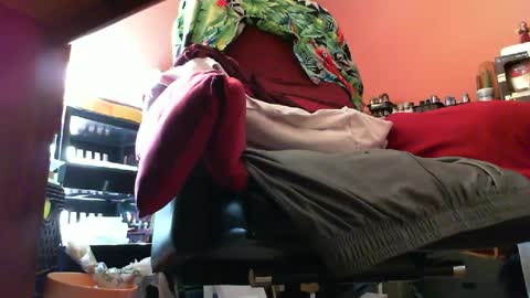 astiff1foru online show from October 9, 1:27 pm