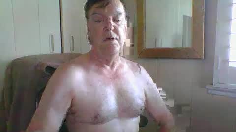 astute008 online show from January 5, 11:19 pm