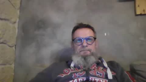 Snapshot of atatanka chatting on January 4, 12:05 am atatanka online show from January 4, 12:05 am