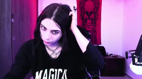 athenauwu online show from April 20, 8:17 am