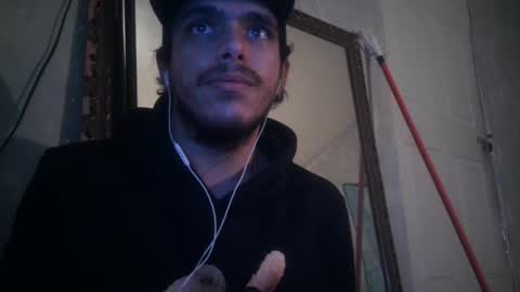 Snapshot of atmorin01 chatting on January 2, 5:57 am Atmarin199 aka Dre online show from January 2, 5:57 am