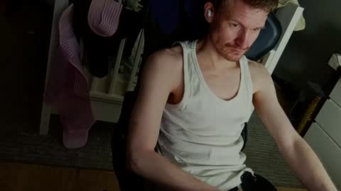 Max Powers online show from December 8, 2:52 pm