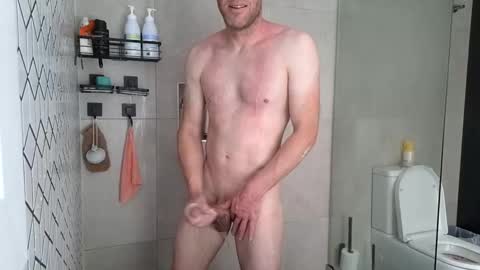 Snapshot of aussieweapon chatting on October 7, 10:58 pm Nick online show from October 7, 10:58 pm