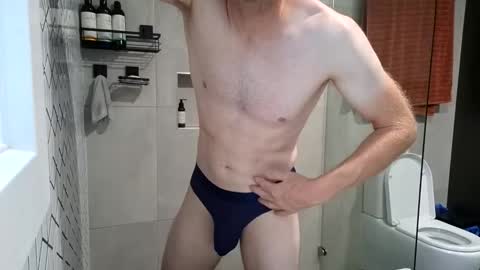 Snapshot of aussieweapon chatting on January 27, 10:16 pm Nick online show from January 27, 10:16 pm