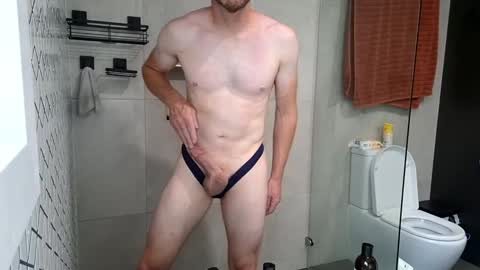 Snapshot of aussieweapon chatting on January 23, 10:54 pm Nick online show from January 23, 10:54 pm