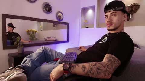 AUSTIN  online show from January 7, 3:37 am