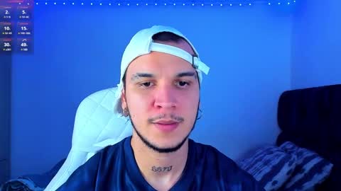 Snapshot of austin_curry chatting on December 15, 12:18 am A online show from December 15, 12:18 am