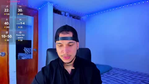 Snapshot of austin_curry chatting on February 23, 10:20 pm A online show from February 23, 10:20 pm