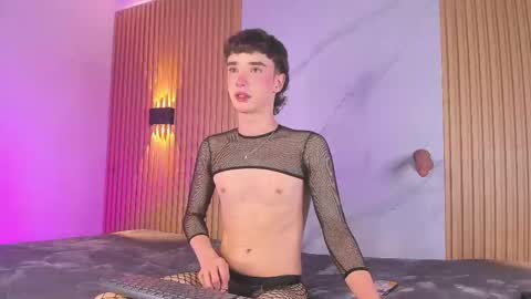 austin_rouse online show from October 9, 8:47 pm