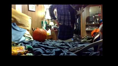 Snapshot of automaticmechanic chatting on December 17, 7:07 am Senior Agua online show from December 17, 7:07 am