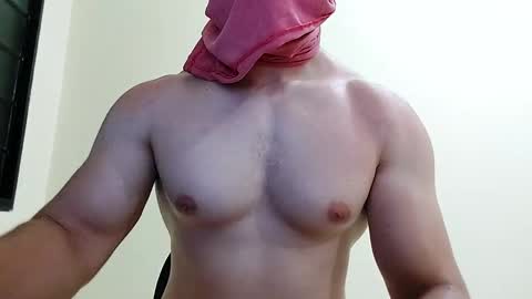 Snapshot of averagesizeboy chatting on January 3, 11:23 pm averagesizeboy online show from January 3, 11:23 pm