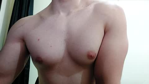 Snapshot of averagesizeboy chatting on September 18, 1:29 am averagesizeboy online show from September 18, 1:29 am
