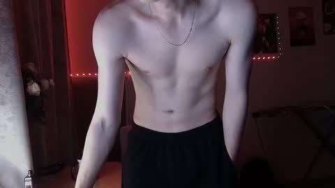 axel_0ne online show from February 5, 6:59 pm