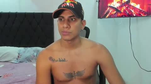 Axel Cullen online show from February 19, 2:44 am