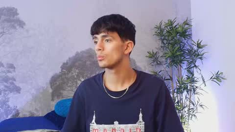 axel_draven online show from December 17, 11:50 am