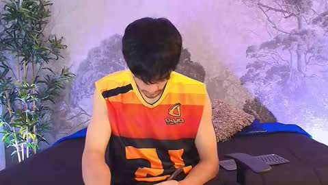 axel_draven online show from February 17, 12:15 pm