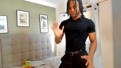 AXEL SILVA online show from September 13, 1:01 pm
