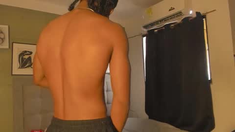 AXEL SILVA online show from October 12, 1:27 pm