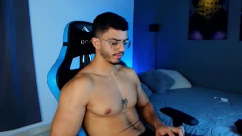 axel stein NEW ACCOUNT online show from February 3, 12:36 am