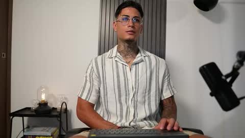 Agustin online show from October 24, 8:21 pm