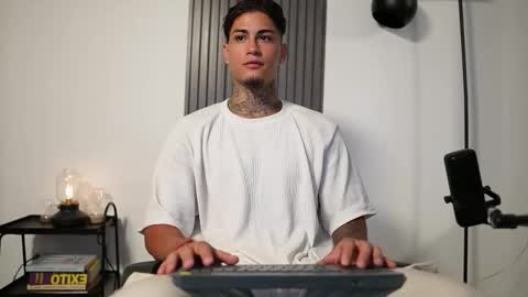 Agustin online show from October 9, 8:47 pm