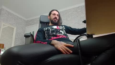 Snapshot of axelcolton chatting on December 27, 6:46 am AxelColton online show from December 27, 6:46 am