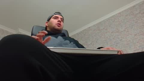 Snapshot of axelcolton chatting on December 28, 6:17 am AxelColton online show from December 28, 6:17 am