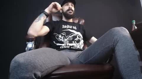 Snapshot of axelcolton chatting on March 2, 5:23 am AxelColton online show from March 2, 5:23 am