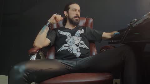 Snapshot of axelcolton chatting on January 9, 6:17 am AxelColton online show from January 9, 6:17 am